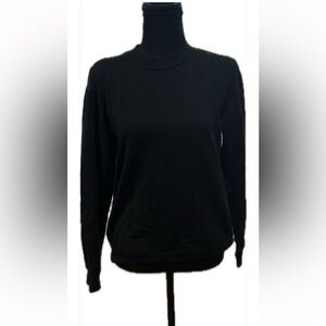 HM basic black crew neck